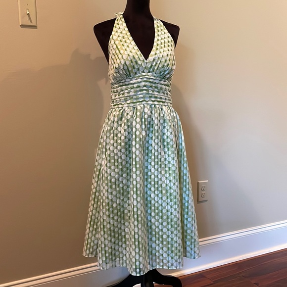 Signature by Robbie Bee Dresses & Skirts - Signature by Robbie Bee Dress, size 6